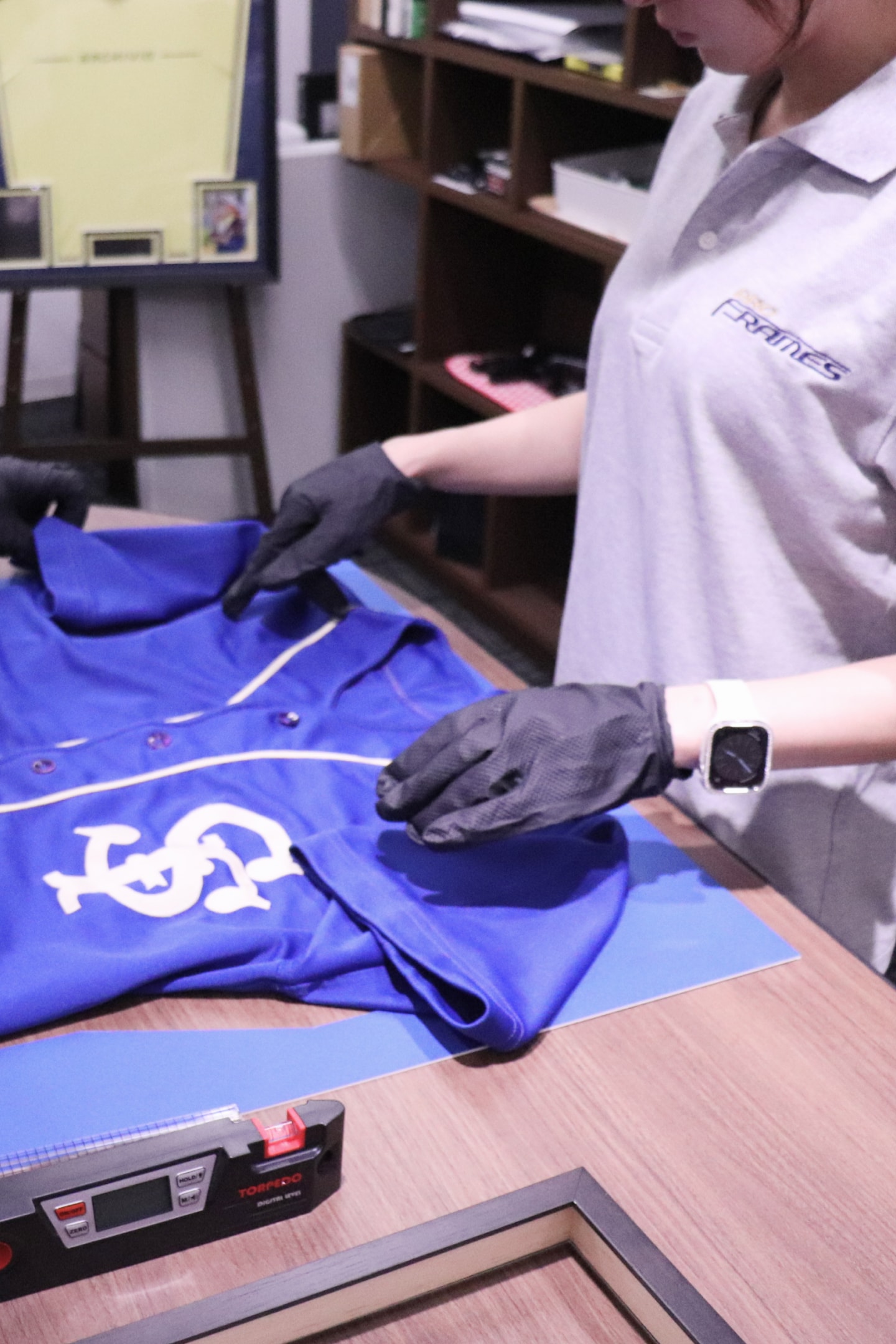 クラフトマンが作業している様子