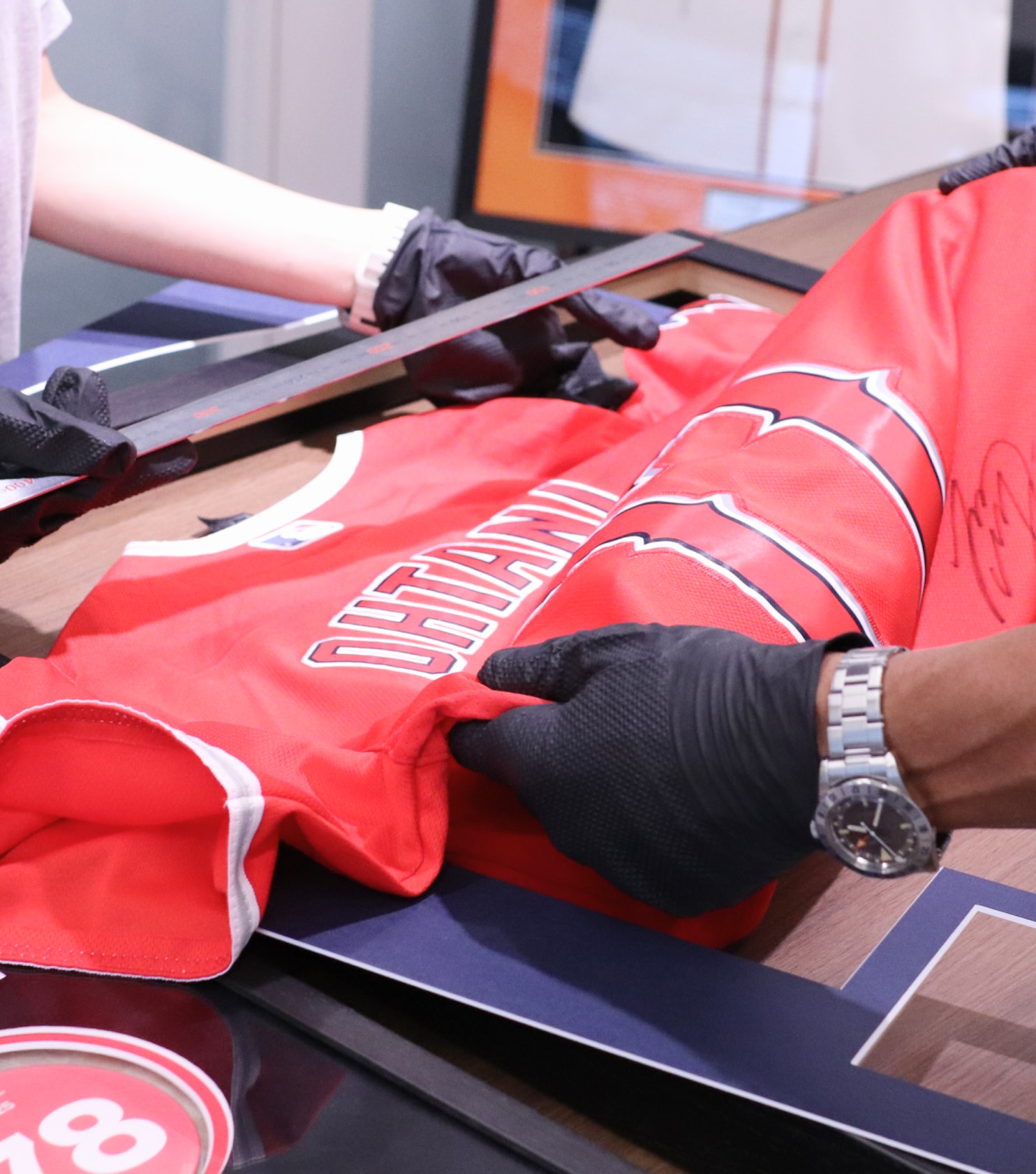 クラフトマンが作業している様子